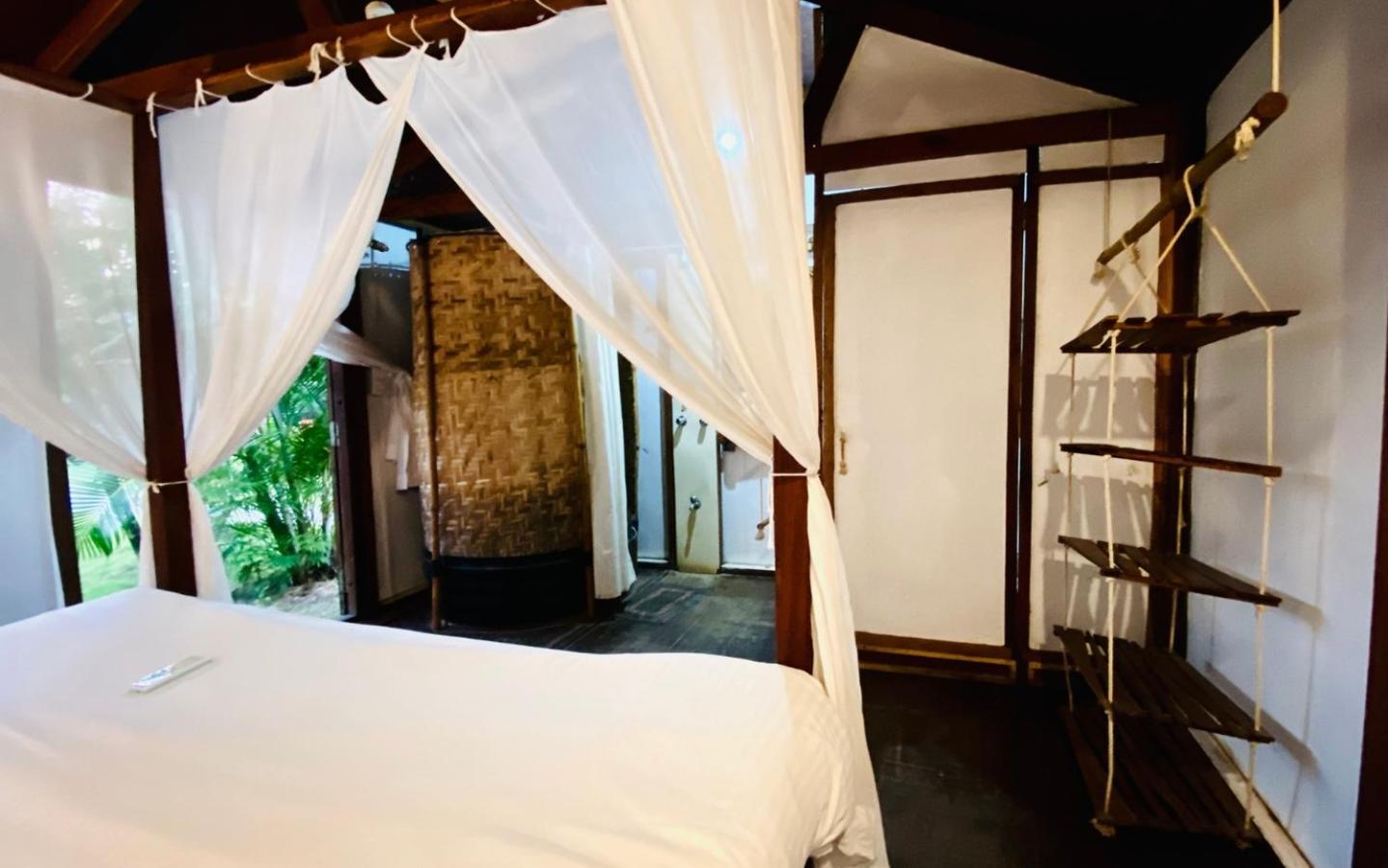 Village Susegat Beach Resort Morjim Exteriör bild